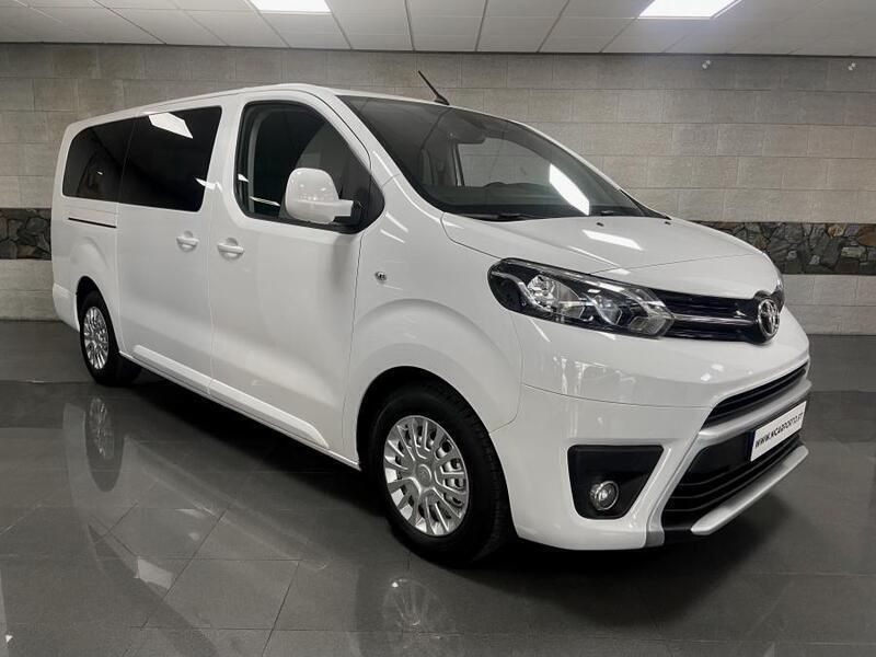 Branco Usado 2019 Toyota Proace Comfort Van | € 33.999 - Imagem 1/4