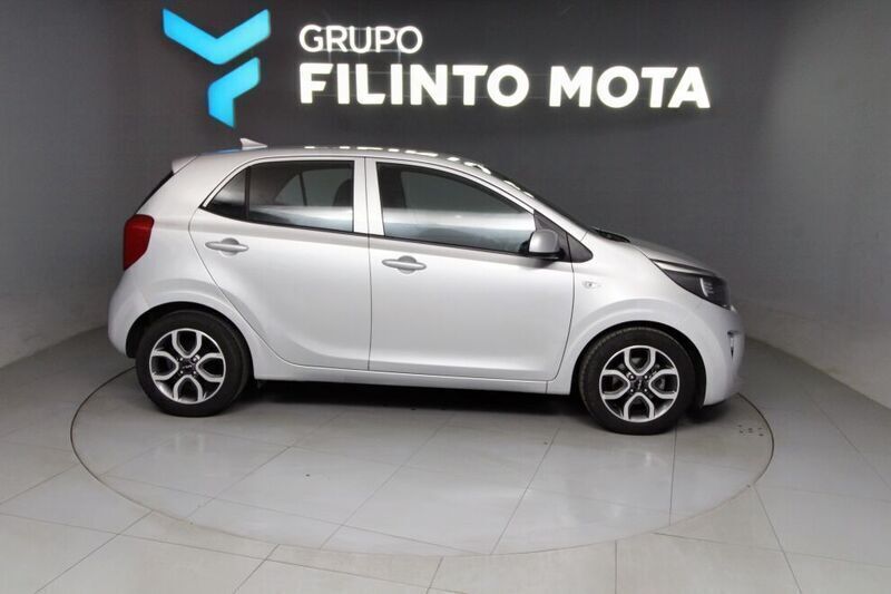 Cinza Usado 2024 Kia Picanto Urban Citadino | € 13.790 (Preço justo) - Imagem 1/4