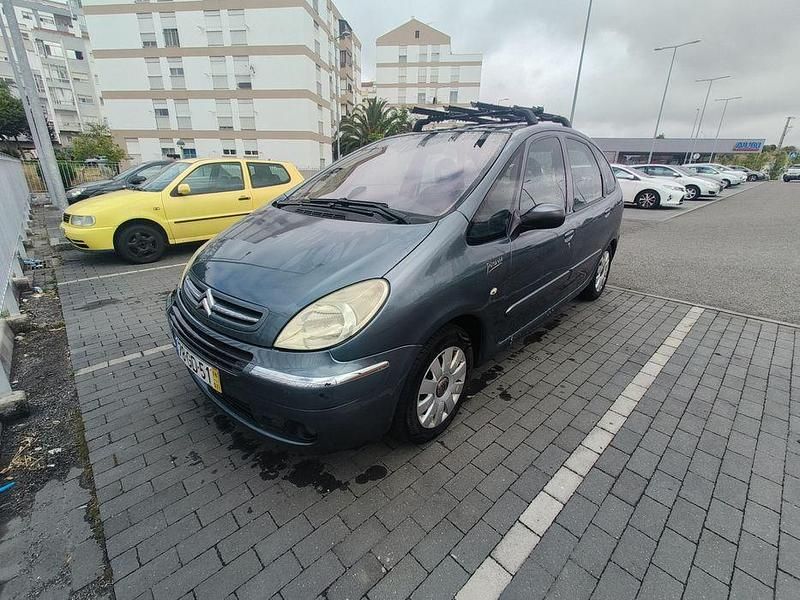 Usado 2008 Citroën Xsara Picasso Monovolume | € 3.500 - Imagem 1/4