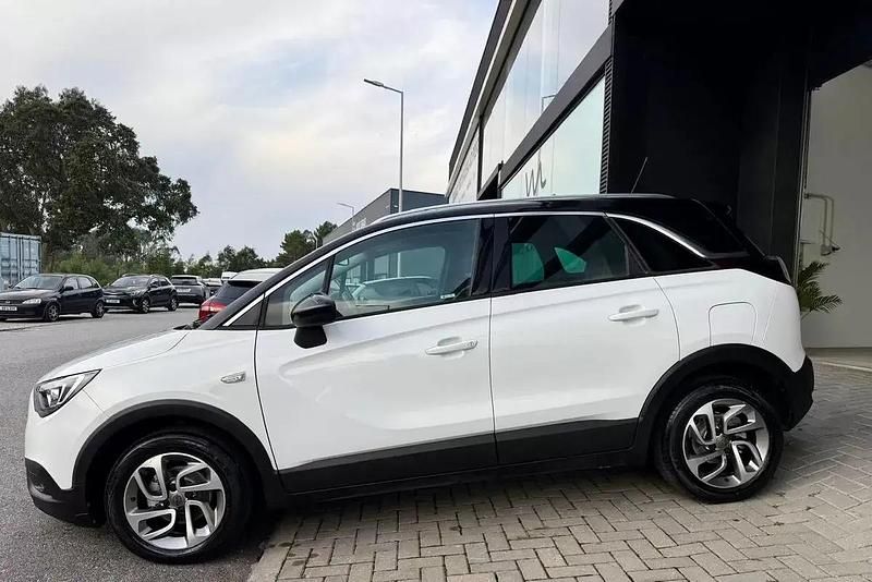 Usado Opel Crossland X Edition 81 HP (59 kW) 2018 Branco SUV