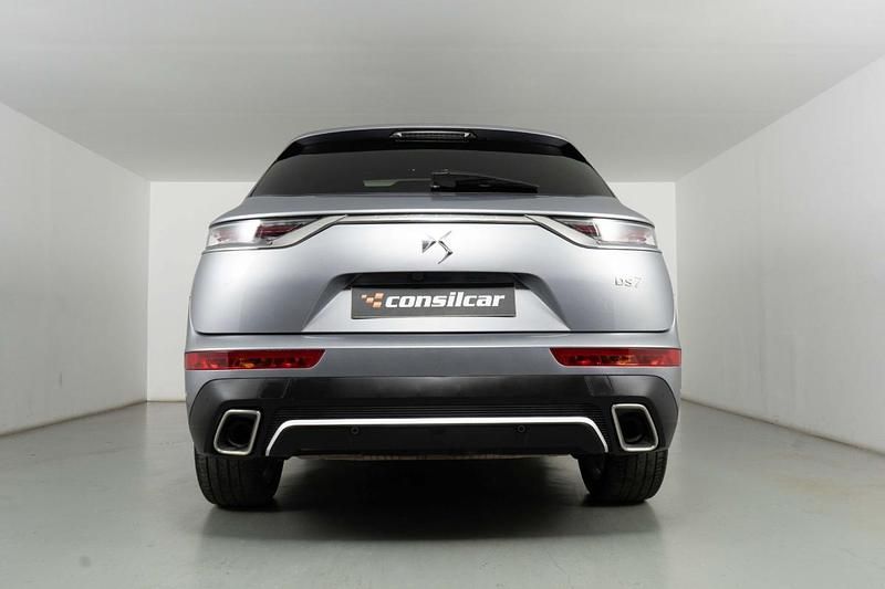 Usado DS Automobiles DS7 Crossback Rivoli 225 HP (165 kW) 2021 Cinza SUV