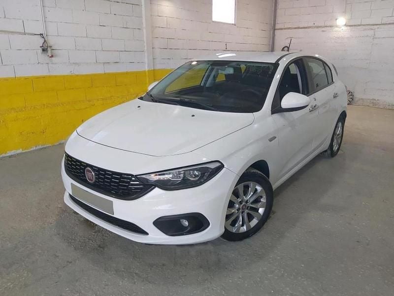 Branco Usado 2019 Fiat Tipo | € 11.900 (Preço justo) - Imagem 1/1
