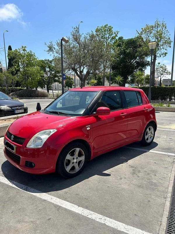 Vermelho Usado 2007 Suzuki Swift | € 4.700 (Preço elevado) - Imagem 1/4