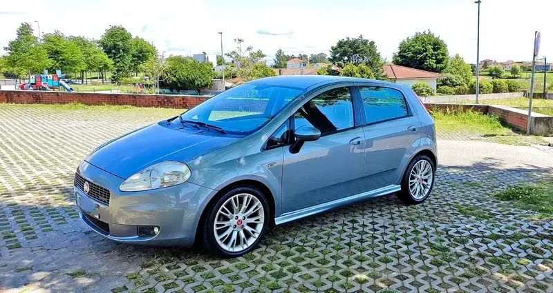 Cinzento Usado 2008 Fiat Punto Citadino | € 4.500 (Preço justo) - Imagem 1/4