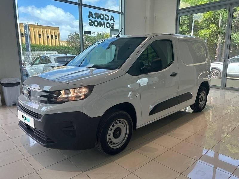 Branco Usado 2024 Peugeot Partner Monovolume | € 19.750 - Imagem 1/4