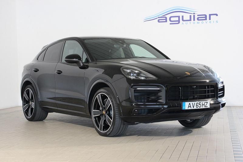 Preto Usado 2019 Porsche Cayenne S SUV | € 78.900 - Imagem 1/4