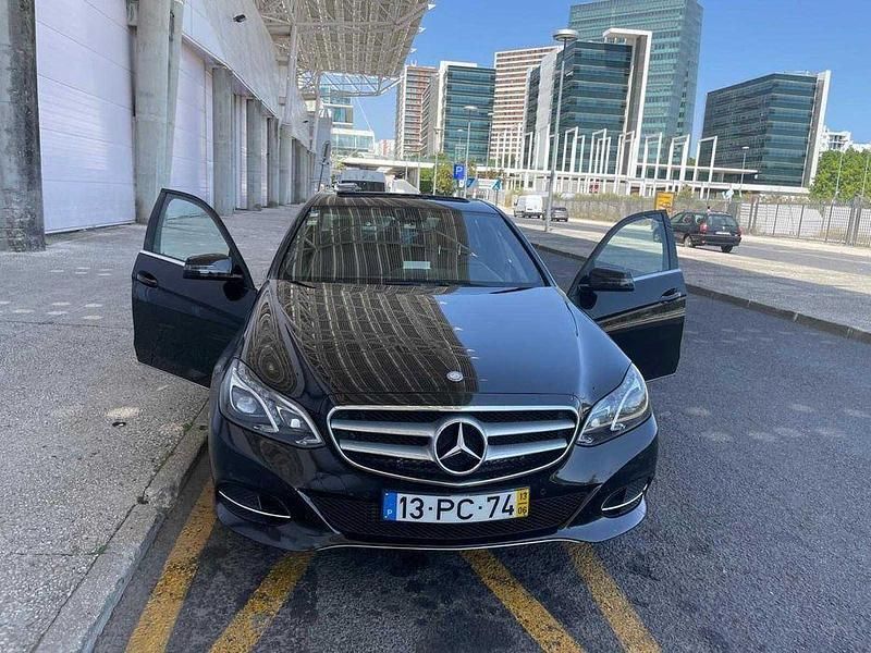 Usado 2013 Mercedes E300 Avantgarde Sedan | € 22.900 (Preço elevado) - Imagem 1/4