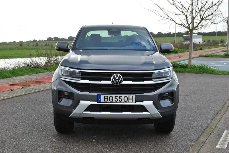 Usado VW Amarok Style 204 HP (150 kW) 2025 Cinza Pickup