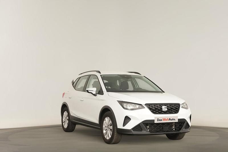 Branco Usado 2024 Seat Arona Style SUV | € 20.490 (Preço justo) - Imagem 1/4