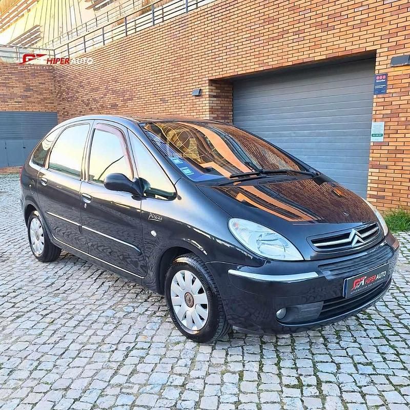 Azul Usado 2008 Citroën Xsara Picasso Monovolume | € 4.490 (Preço justo) - Imagem 1/4