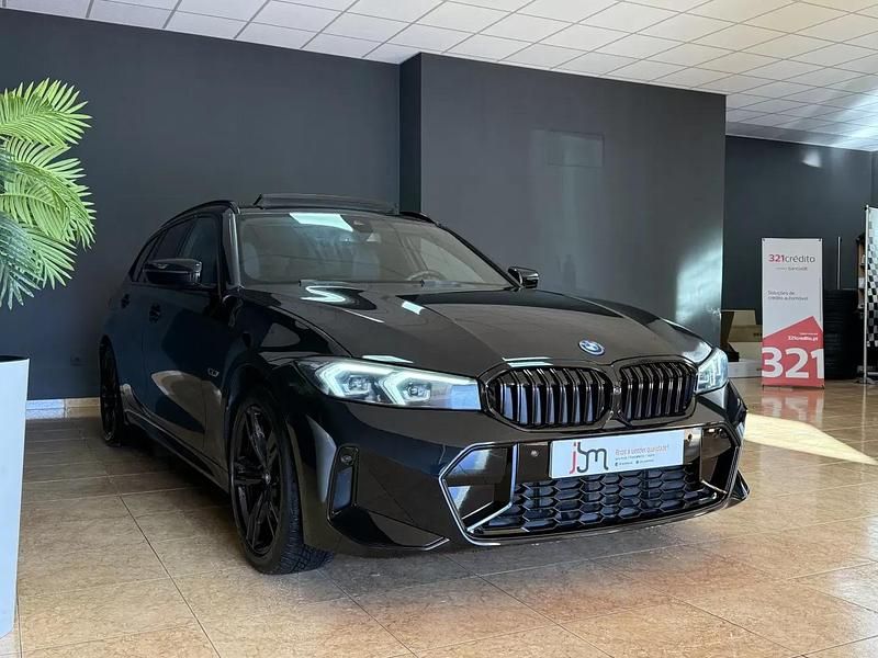 Usado BMW 320e 204 HP (150 kW) 2023 Preto Carrinha