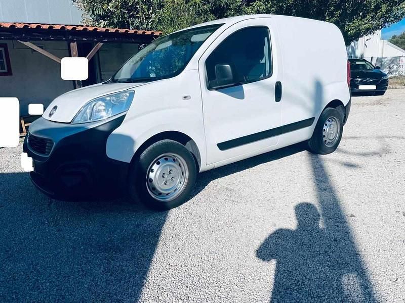 Branco Usado 2019 Fiat Fiorino Van | € 7.250 (Super Preço) - Imagem 1/4