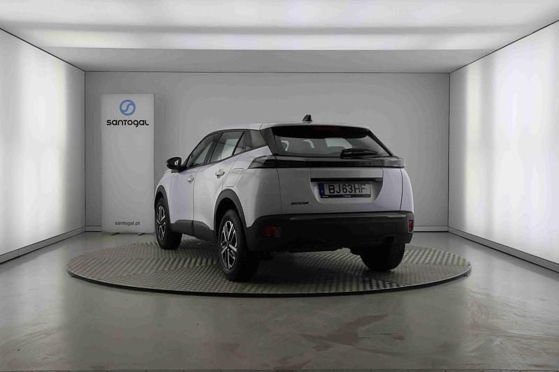 Usado Peugeot 2008 Active 102 HP (75 kW) 2024 Branco SUV