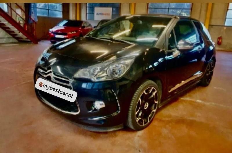 Preto Usado 2011 Citroën DS3 Sport Chic Citadino | € 8.900 (Preço justo) - Imagem 1/2