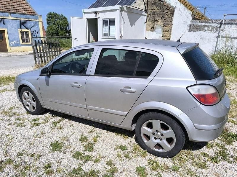 Usado 2006 Opel Astra Sedan | € 1.375 (Super Preço) - Imagem 1/4