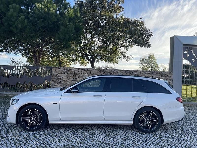 Usado 2020 Mercedes E300 AMG Sedan | € 32.500 (Preço justo) - Imagem 1/4