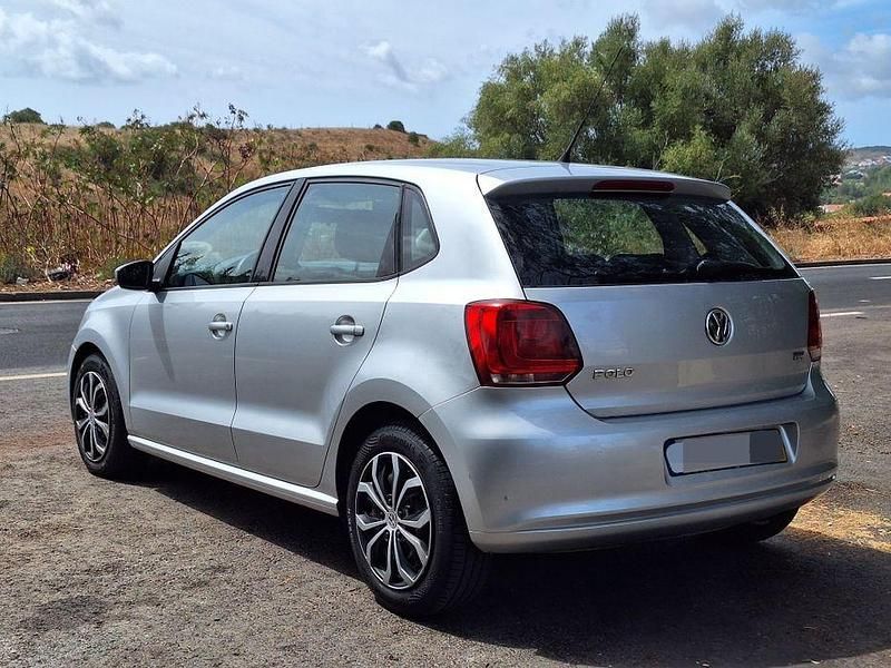 Usado 2011 VW Polo Trendline Sedan | € 5.690 (Preço justo) - Imagem 1/4