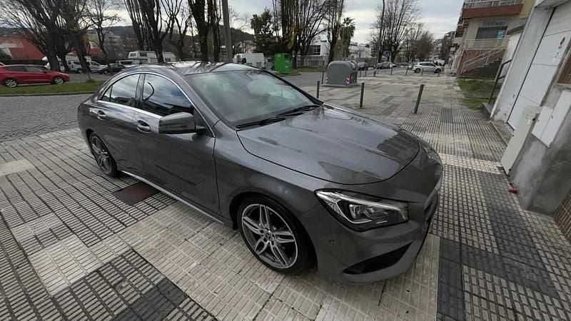 Cinzento Usado 2018 Mercedes CLA180 Sedan | € 19.750 (Preço justo) - Imagem 1/4