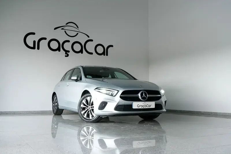 Cinza Usado 2022 Mercedes A250 Progressive | € 27.500 (Bom preço) - Imagem 1/4