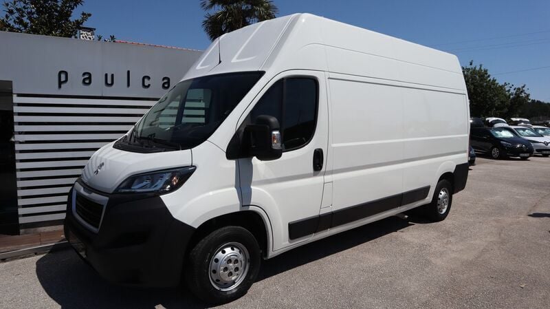 Branco Usado 2020 Peugeot Boxer Van | € 23.500 (Preço elevado) - Imagem 1/4