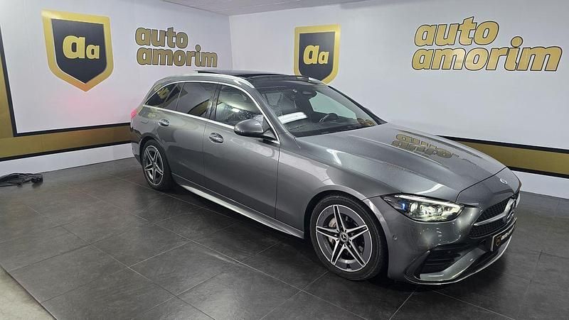 Usado Mercedes C300 AMG line 265 HP (194 kW) 2022 Cinza Carrinha