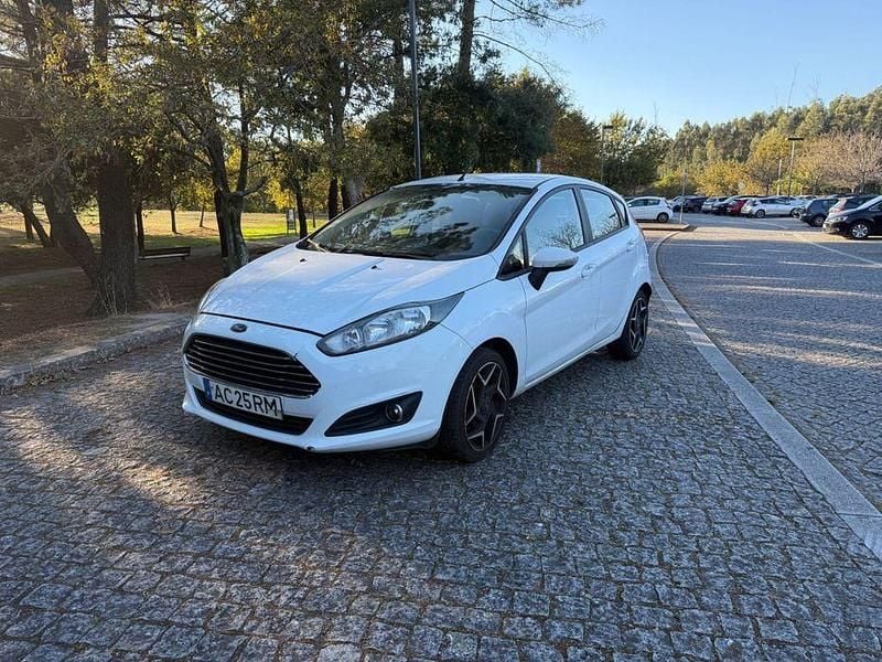 Usado 2015 Ford Fiesta Citadino | € 7.000 (Bom preço) - Imagem 1/4