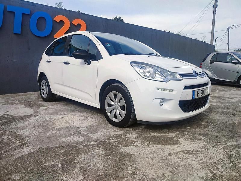 Branco Usado 2014 Citroën C3 Citadino | € 8.700 (Preço justo) - Imagem 1/4