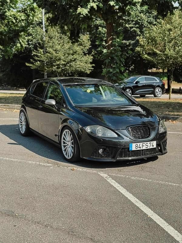Preto Usado 2006 Seat Leon | € 8.900 (Preço justo) - Imagem 1/4