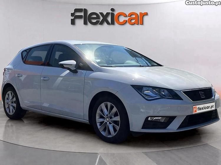 Branco Usado 2018 Seat Leon Style | € 12.480 (Bom preço) - Imagem 1/1