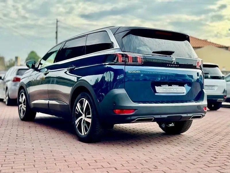 Usado Peugeot 5008 130 HP (95 kW) 2022 Azul SUV