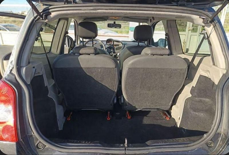 Usado Renault Twingo 75 HP (55 kW) 2008 Citadino