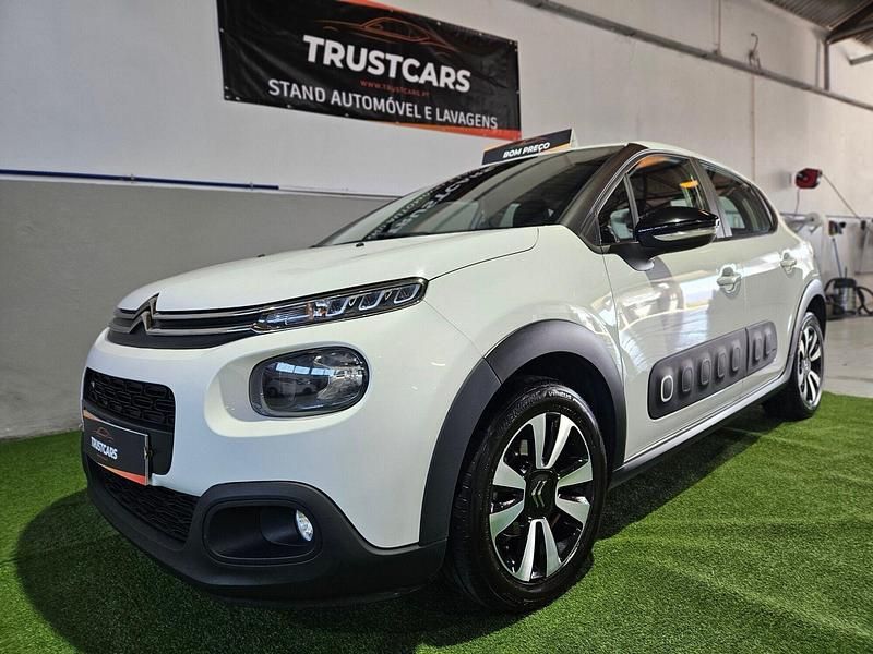 Branco Usado 2017 Citroën C3 Feel Citadino | € 9.990 (Preço justo) - Imagem 1/4