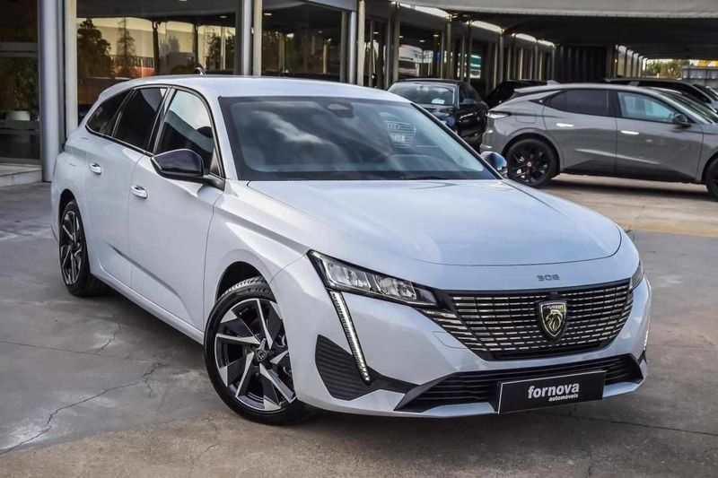 Branco Usado 2024 Peugeot 308 Carrinha | € 28.990 (Bom preço) - Imagem 1/4