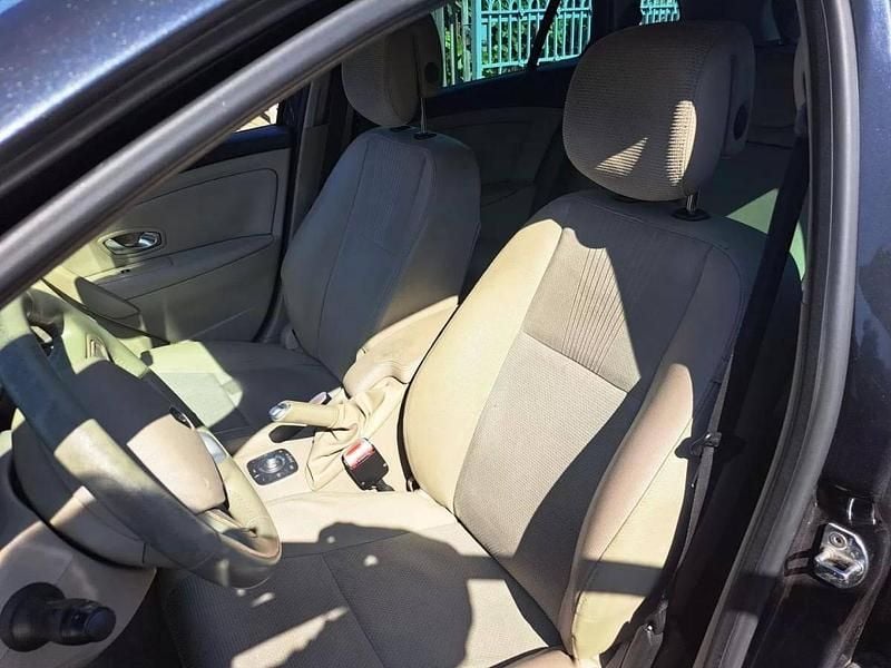 Usado Renault Mégane III 110 HP (80 kW) 2011 Azul