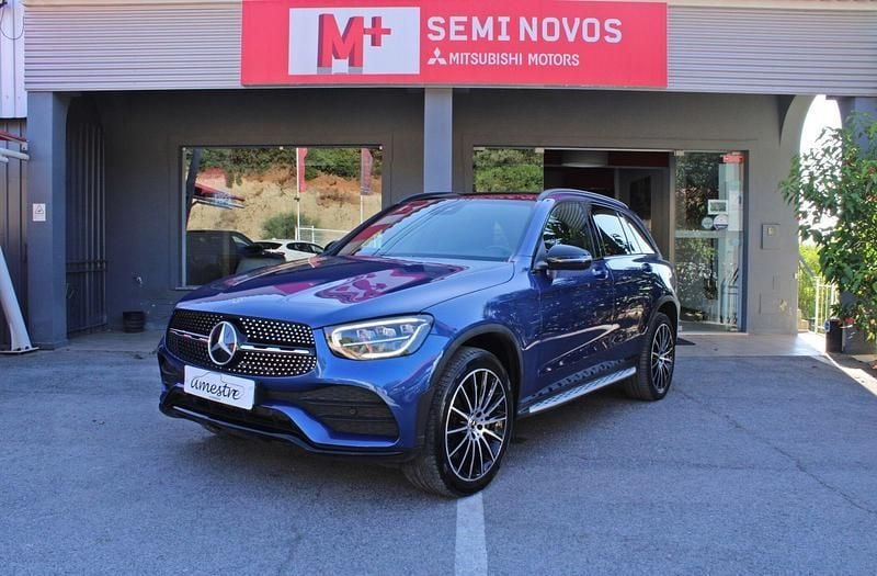 Azul Usado 2022 Mercedes GLC300 SUV | € 49.000 (Bom preço) - Imagem 1/4