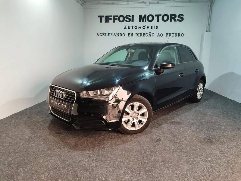 Usado Audi A1 Sportback Sport 105 HP (77 kW) 2015 Preto Citadino