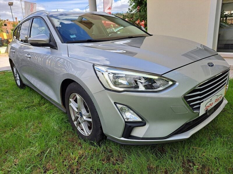 Usado Ford Focus Active 125 HP (91 kW) 2019 Cinzento (metalizado) Carrinha