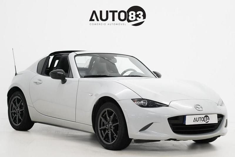 Usado Mazda MX5 131 HP (96 kW) 2018 Cinzento Cabrios