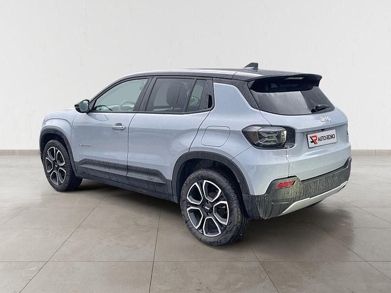 Usado Jeep Avenger Summit 101 HP (74 kW) 2025 Cinza SUV