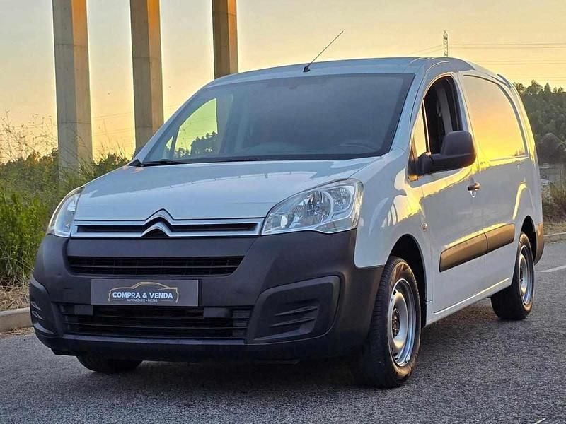 Branco Usado 2018 Citroën Berlingo Monovolume | € 8.050 (Super Preço) - Imagem 1/4