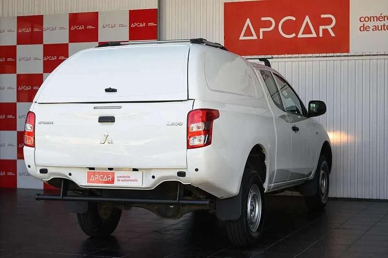 Usado Mitsubishi L200 154 HP (113 kW) 2018 Branco Pickup