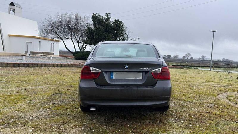 Usado BMW 320 163 HP (119 kW) 2006