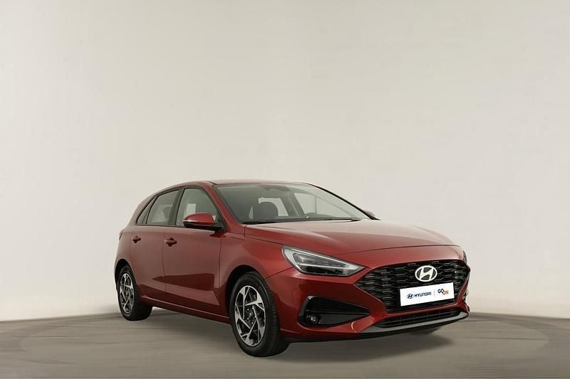 Usado Hyundai i30 Style 101 HP (74 kW) 2024 Vermelho