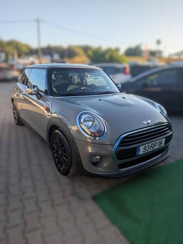 Cinzento Usado 2016 Mini ONE Citadino | € 13.900 (Bom preço) - Imagem 1/4