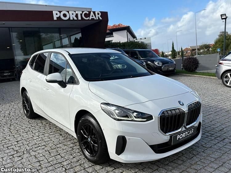 Branco Usado 2024 BMW 218 Active Tourer Monovolume | € 31.999 - Imagem 1/1