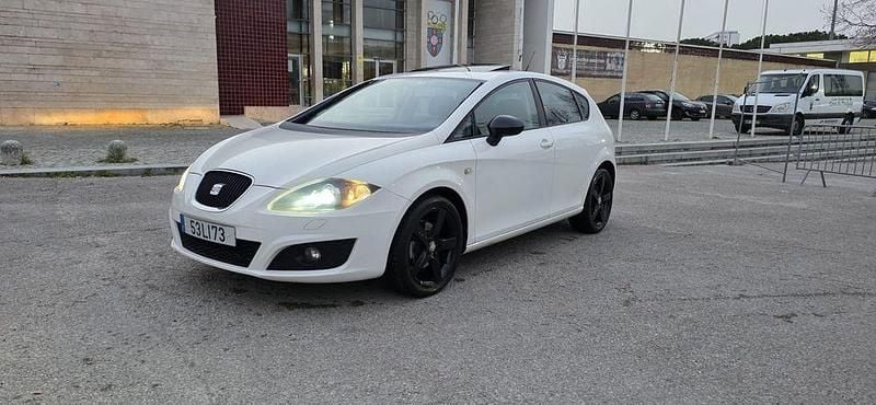 Usado Seat Leon 105 HP (77 kW) 2011 Citadino