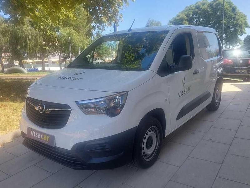 Branco Usado 2022 Opel Combo Monovolume | € 15.900 (Preço justo) - Imagem 1/4