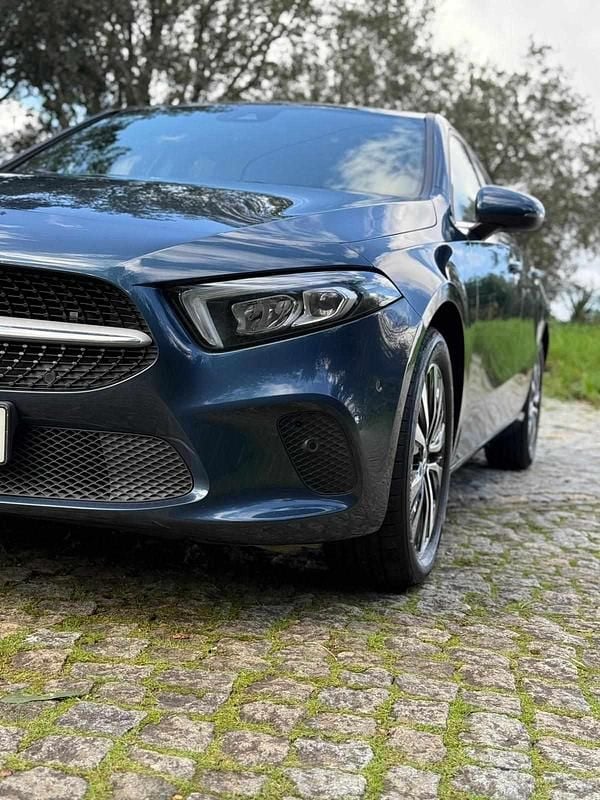 Usado Mercedes A250 218 HP (160 kW) 2021 Azul
