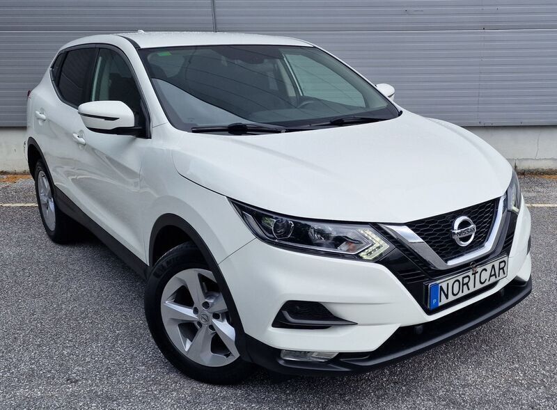 Branco Usado 2018 Nissan Qashqai N-Connecta SUV | € 18.900 (Preço justo) - Imagem 1/4