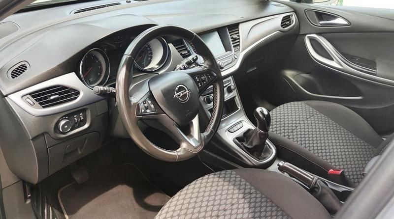 Cinzento Usado 2019 Opel Astra | € 13.990 (Preço justo) - Imagem 1/4